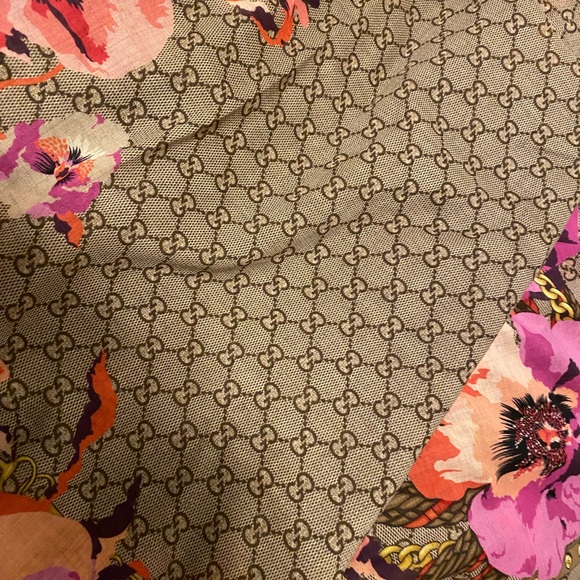 Gucci Gg Supreme Monogram Logo Lightweight Floral Shawl Scarf/Wrap - Picture 1 of 6